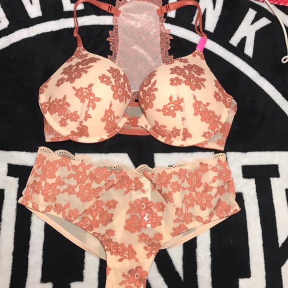 PINK Victoria's Secret Other - SALEVS PINK BRA AND PANTY SET NWT